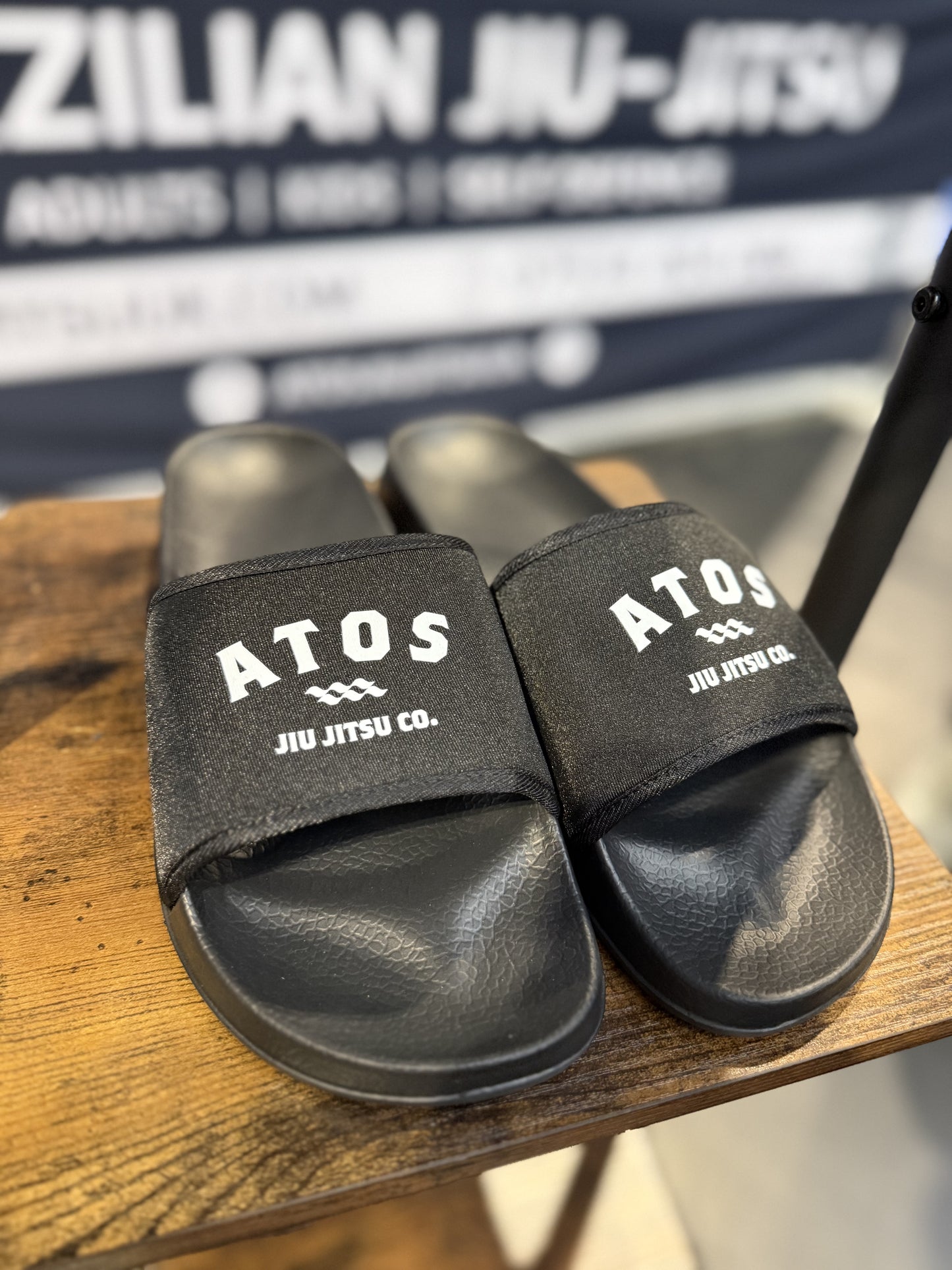 Unisex Sliders
